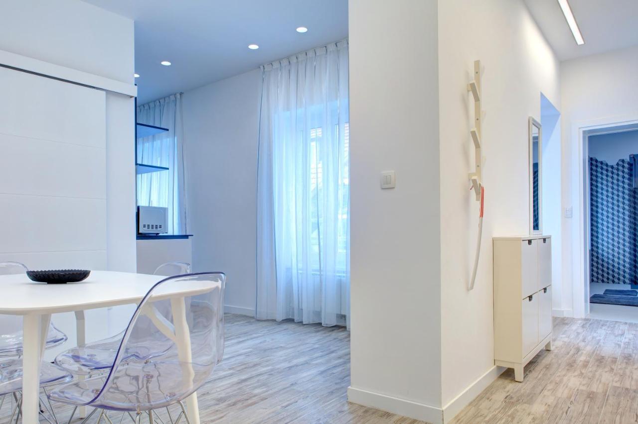 Lofty Apartment *